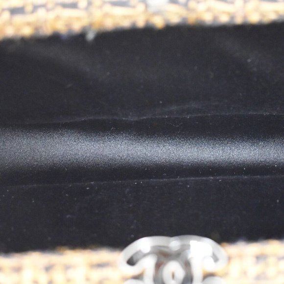 Authenticity Guarantee CHANEL CC Logo 2Way Chain Shoulder Clutch Bag - Picture 14 of 16